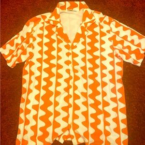 Zara cool terry cloth shirt,size medium l